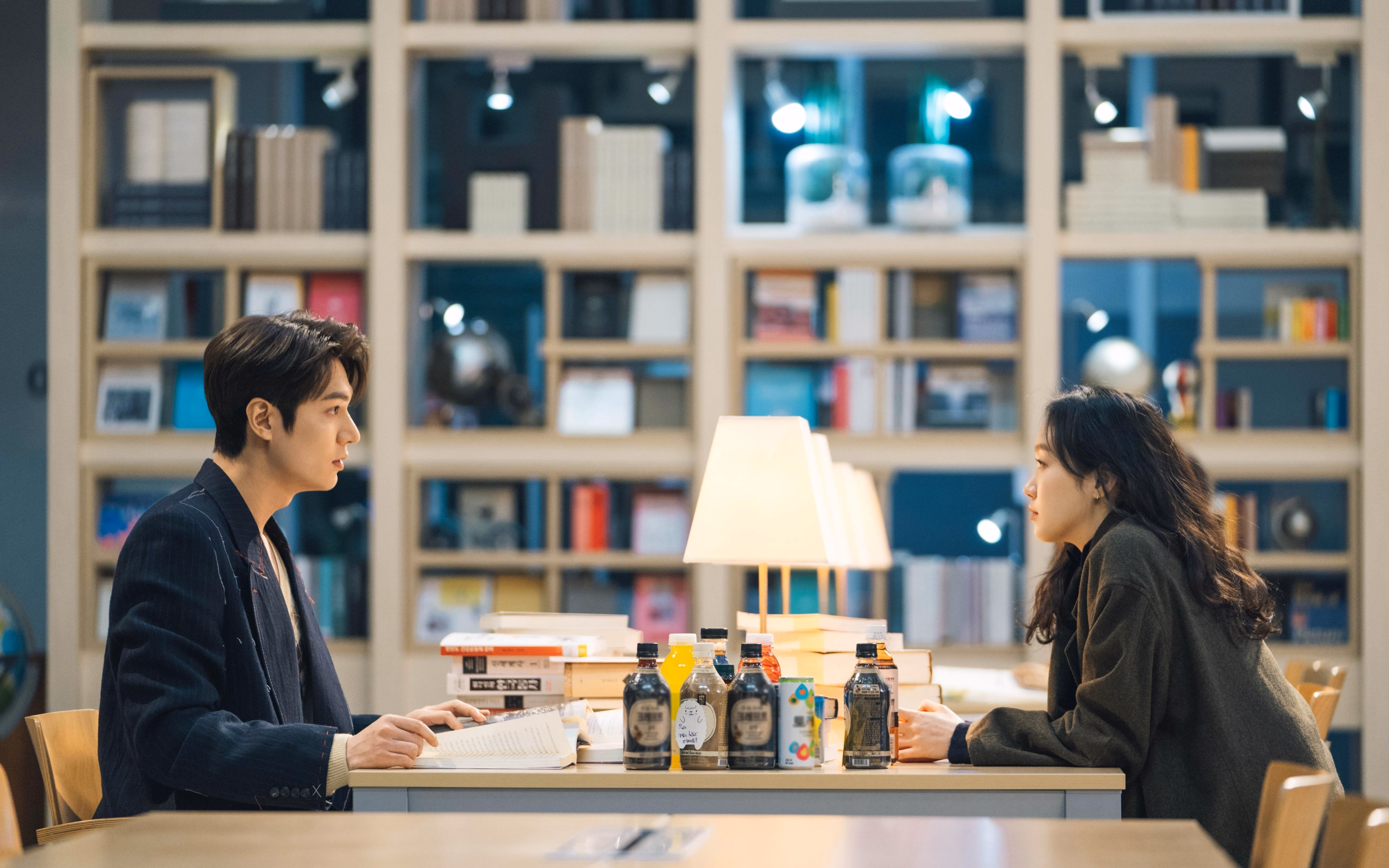 意甲大战火热，球员表现神勇，精彩镜头不断，意甲对阵时间表